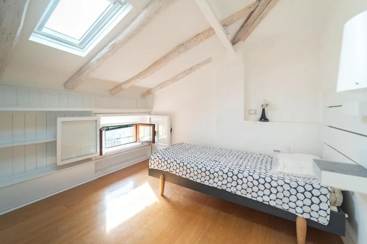 Apartment Homeby, Appartamento Persichetto Bologna Santa Viola