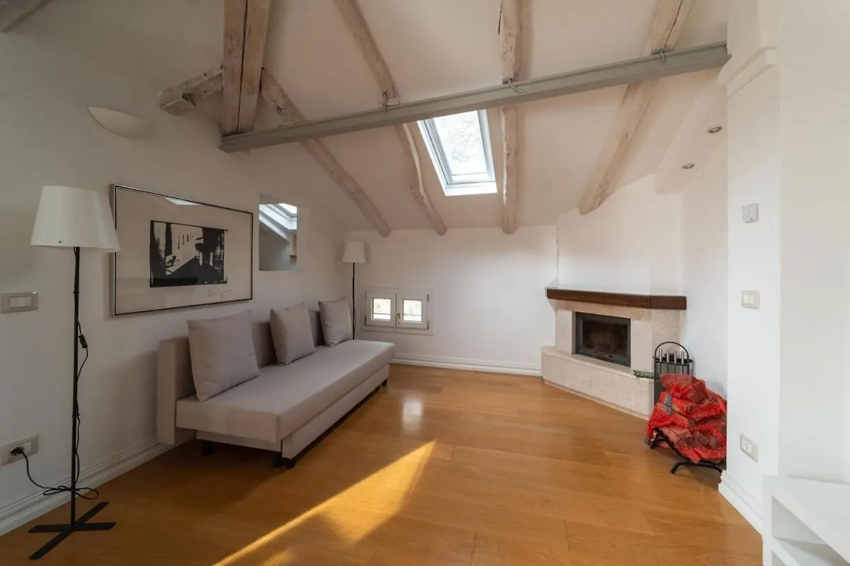 Apartment Homeby, Appartamento Persichetto Bologna Santa Viola