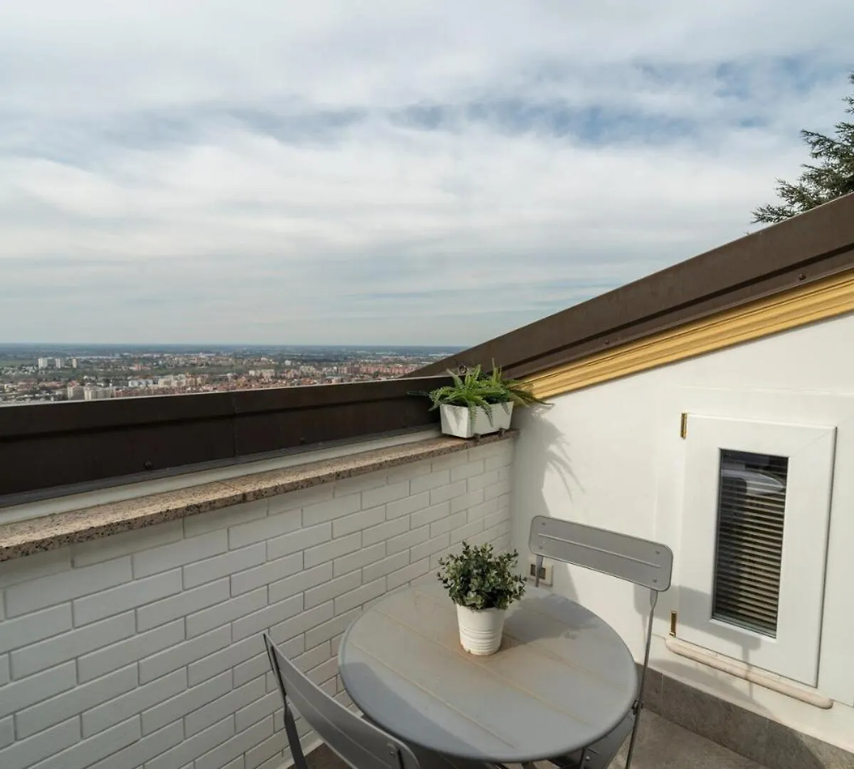 Homeby, Appartamento Persichetto Bologna Santa Viola Apartment