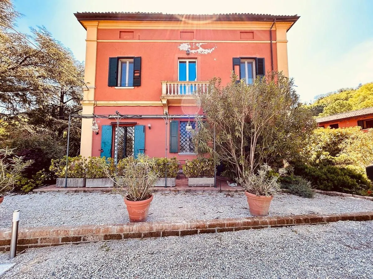 Apartment Homeby, Appartamento Persichetto Bologna Santa Viola